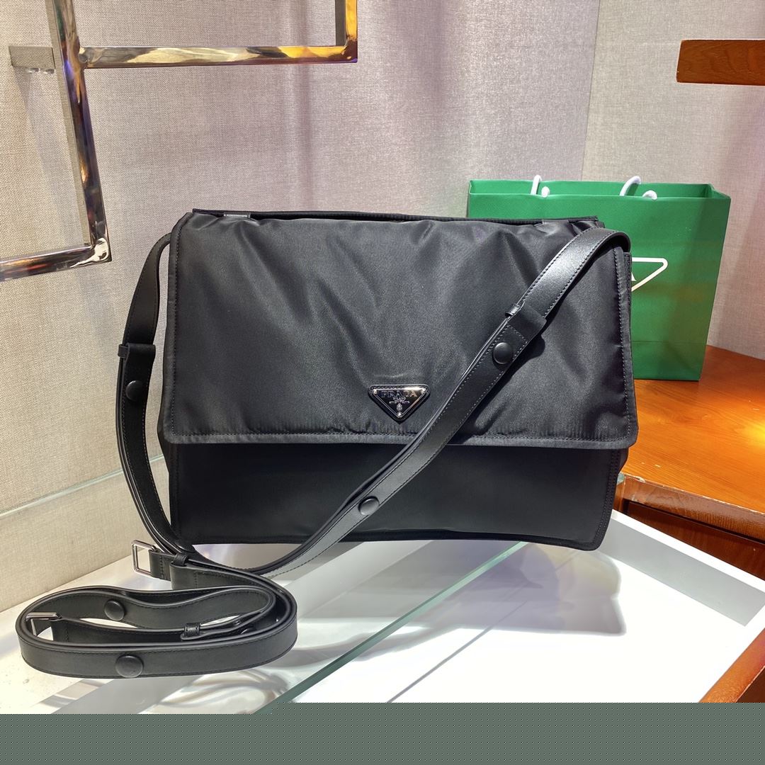 Pra*a satchel bags